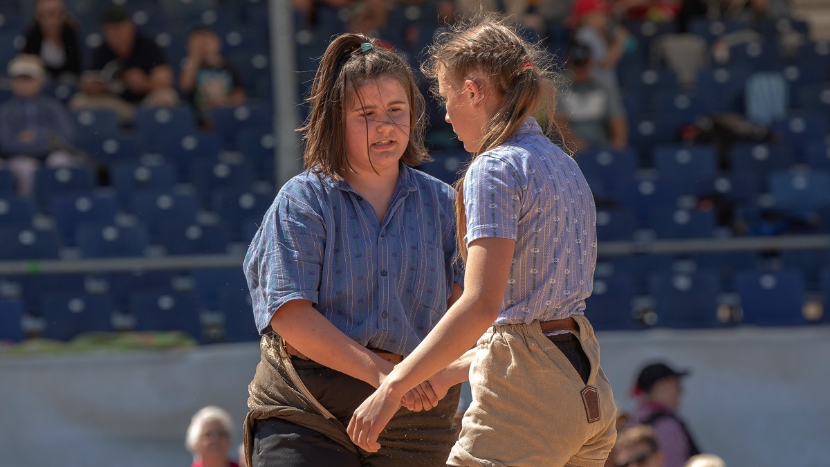 Association romande de lutte suisse féminine